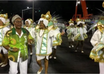 Carnaval 2020: Drama do Império Serrano emociona a todos no primeiro dia da Série A