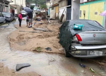 Quatro pessoas morreram!! E a previsão de chuvas mais fortes hoje