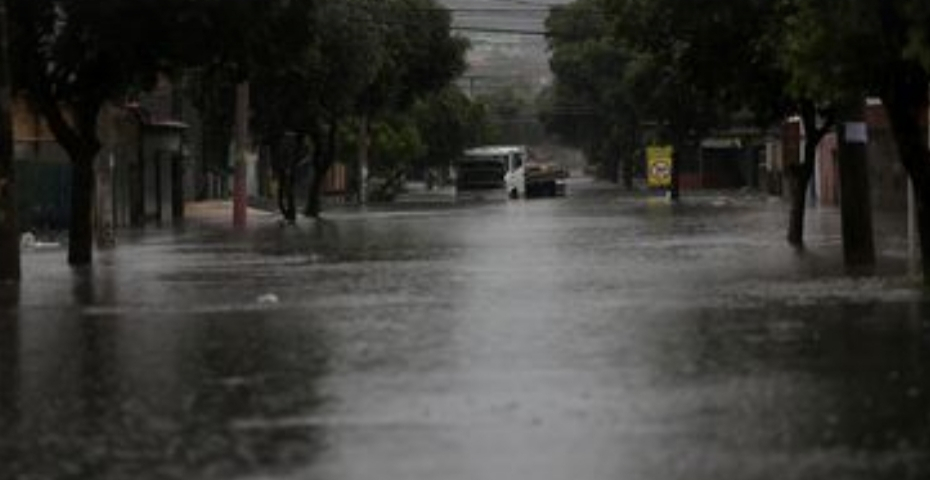 Chuvas diminuem, mas Rio de Janeiro continua em estágio de alerta