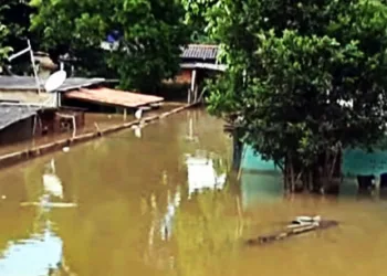 Itaguaí continua alagada quatro dias após as chuvas