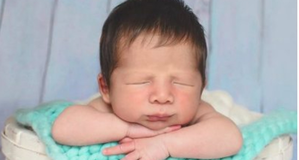Ensaio newborn, Jake, filho de Pyong Lee do BBB 20, encanta a web