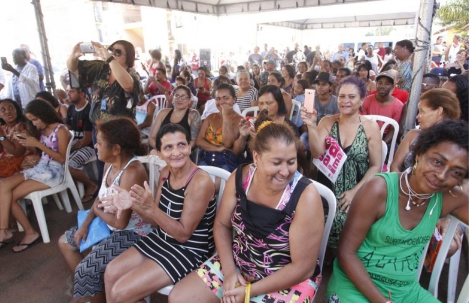 Mais 237 famílias em Cosmos receberam casa própria