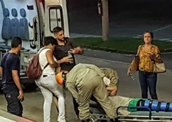 Ambulante salva a vida de vítima de assalto na zona oeste,  mas leva a pior…