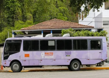 No Mês da Mulher, Ônibus Lilás amplia presença no Estado do Rio