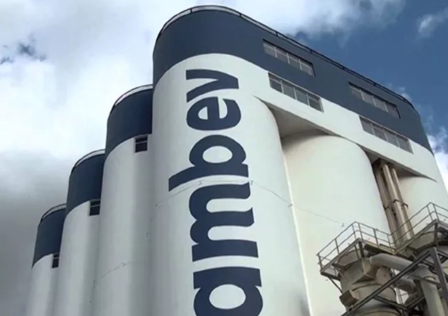 Ambev produzirá 500 mil unidades de álcool em gel para doar a hospitais públicos