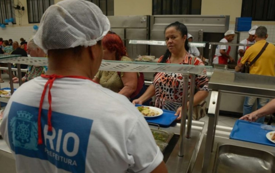 Restaurantes populares municipalizados passam a abrir para o jantar