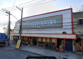 Supermercado é alvo de saques no Rio : Bandidos são presos
