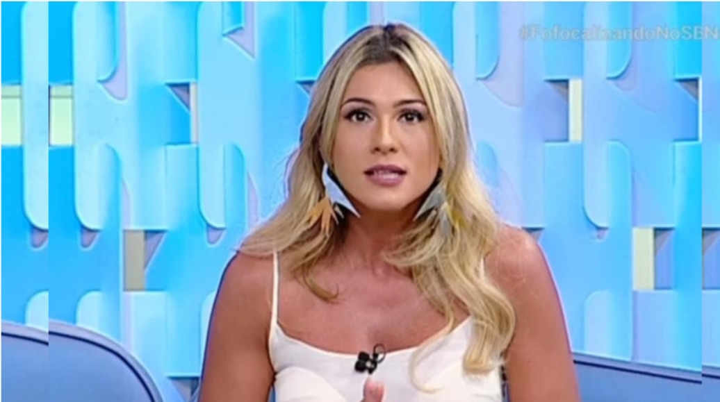 Lívia Andrade é afastada do Fofocalizando após espalhar fake news sobre a Igreja Universal