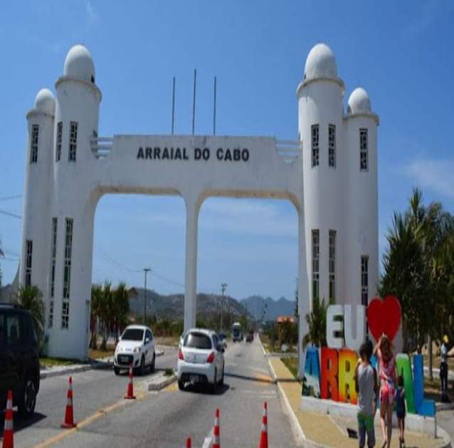 Arraial do Cabo fechada para receber turistas