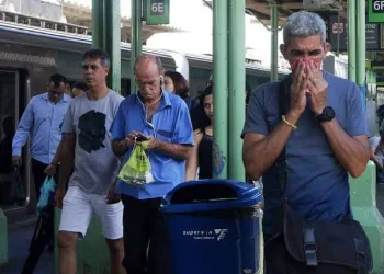 PACOTE DE RESTRIÇÕES FECHARÁ ESTAÇÕES DE TREM, CANCELARÁ VIAGENS DE BARCAS, ENTRE OUTRAS MEDIDAS A PARTIR DE SÁBADO