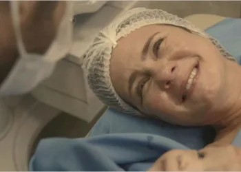 Resumo novela Amor de Mãe: capítulo desta segunda-feira, dia 9 de março