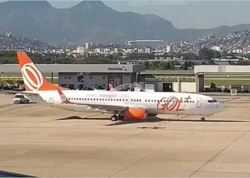 Homens roubam carga de celulares no aeroporto do Galeão; Polícia Federal está investigando