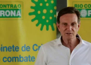 Crivella doa salário para o fundo de combate ao coronavírus