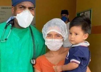 CRIANÇA DE 1 ANO E 4 MESES DIAGNOSTICADA COM COVID-19 ESTÁ CURADA DO VÍRUS