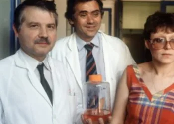 Novo coronavírus foi fabricado acidentalmente em laboratório chinês, diz descobridor do HIV