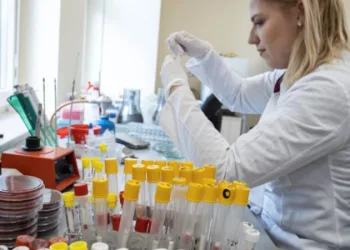 Chegam ao Brasil 500 mil testes para diagnóstico da covid-19