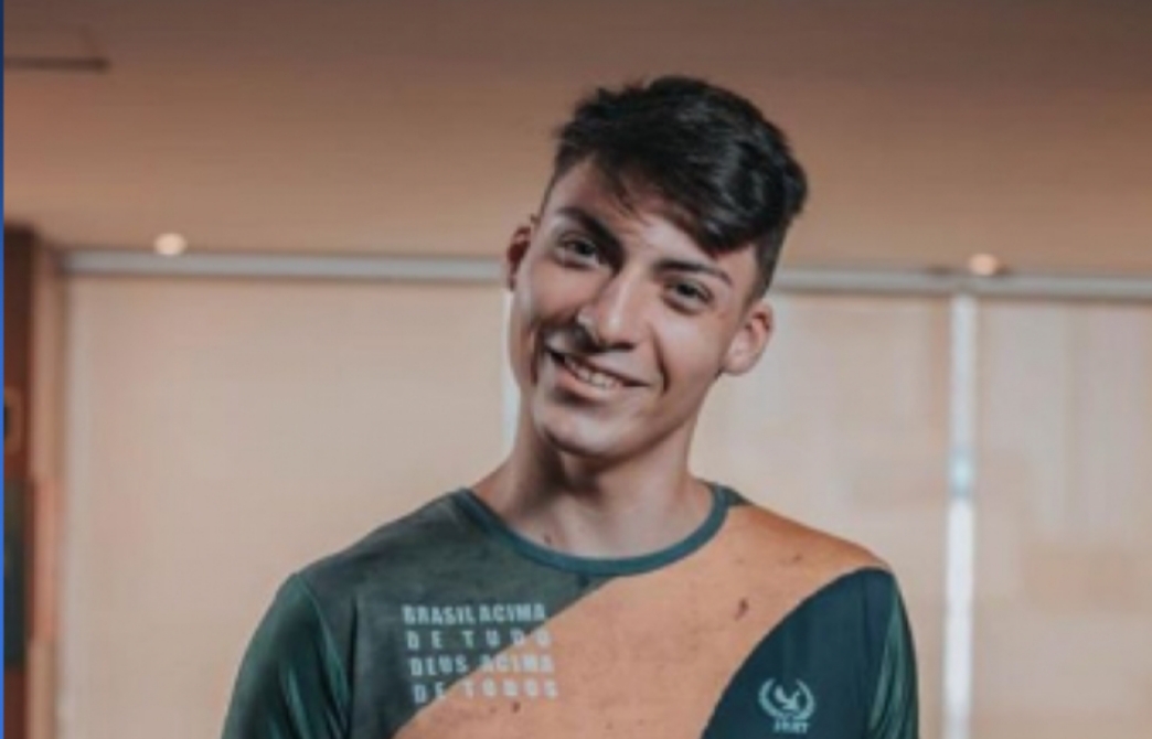 Prefiro morrer transando do que tossindo’, afirma filho 04 de Bolsonaro sobre o coronavírus