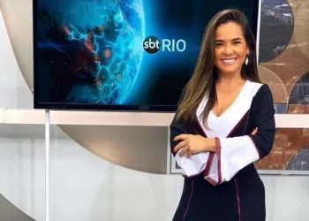 APRESENTADORA DO SBT ISABELE BENITO ESTÁ COM COVID-19