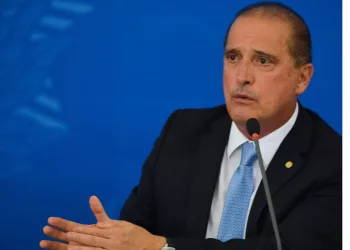 Cadastro para auxílio de R$ 600 será feito via aplicativo, diz governo