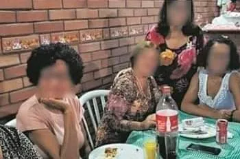 DOS 28 CONVIDADOS NUMA FESTA, 14 TIVERAM SINTOMAS, 3 IRMÃOS MORRERA..