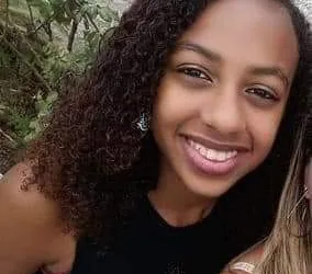Jovem está desaparecida na Zona Oeste!! Família pede ajuda!!