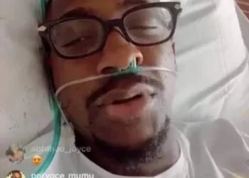 Com a Covid-19, Mumuzinho faz live direto do hospital