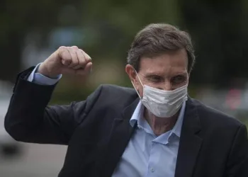 Crivella prorroga isolamento social no Rio até 15 de maio: ‘Se precisar vamos endurecer’
