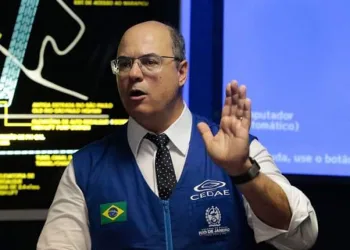 Witzel descarta retorno do futebol no Rio de Janeiro