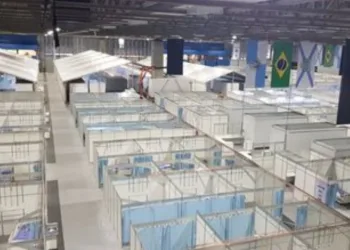 Hospital de campanha da prefeitura do Rio recebe primeiros pacientes