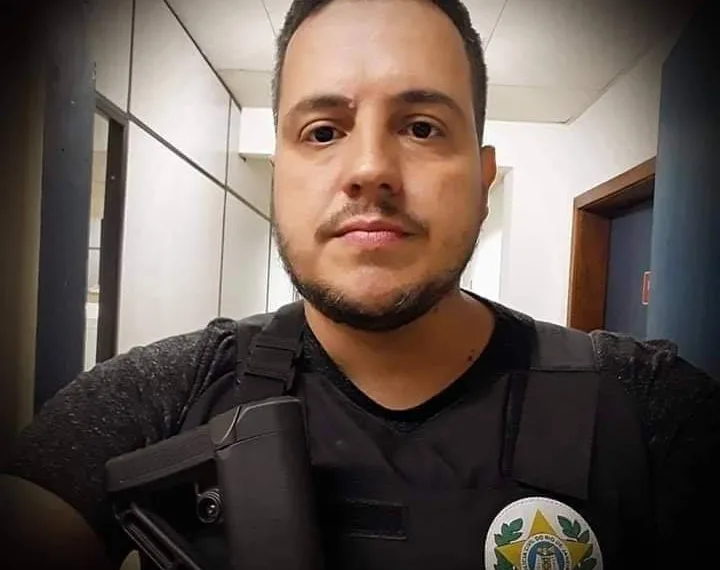 INSPETOR DA POLÍCIA CÍVIL  MORREU VÍTIMA DE COVID-19 NO RIO