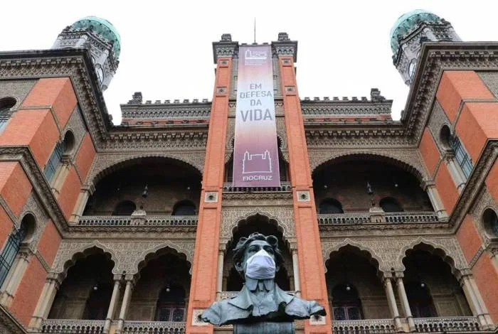 Fiocruz afirma que não é o momento para relaxar o isolamento social no Rio