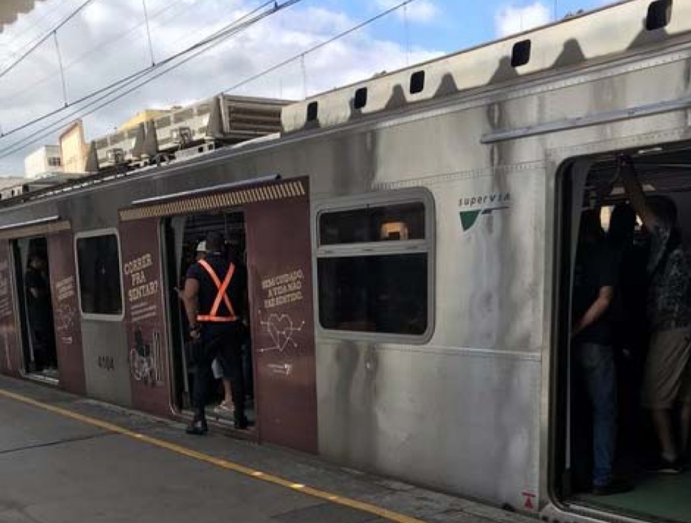 SuperVia aumenta número de assentos e venderá passagem apenas a pessoas com máscaras