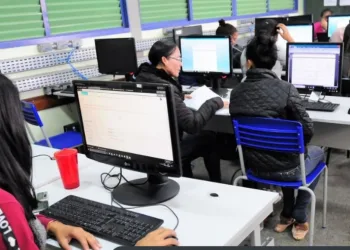 Maioria das escolas brasileiras não tem plataformas para ensino online