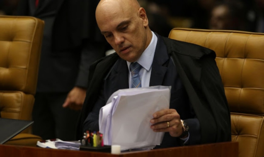 MINISTRO DO TSE PEDE VISTA DE AÇÕES QUE PEDEM CASSAÇÃO DA CHAPA COMPOSTA POR BOLSONARO E MOURÃO