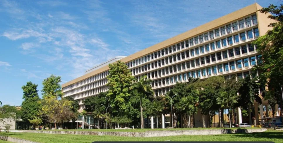 MEC autoriza aulas on-line no ensino superior até dezembro