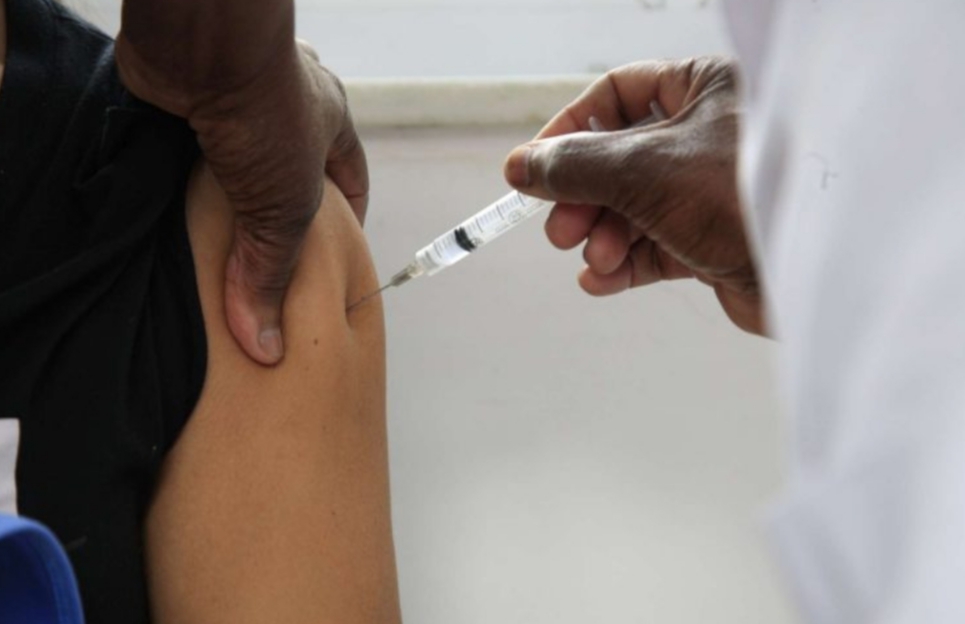 Vacinação contra a gripe entra na reta final, com prioridade para gestantes e crianças