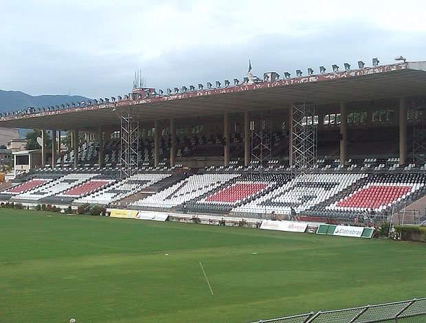 Vasco anuncia que tem 16 atletas com Coronavírus