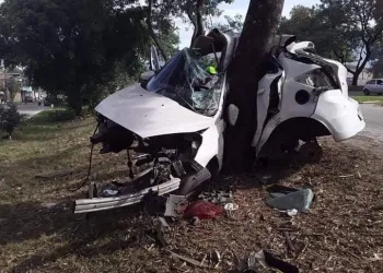 JOVEM MORRE EM ACIDENTE GRAVE NA AVENIDA BRASIL!!( FOTOS)
