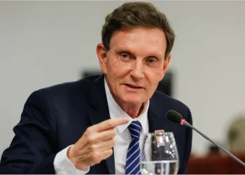 Crivella, prefeito do Rio, libera jogos que foram adiados pela Ferj