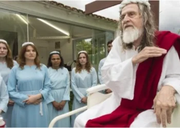 Inri Cristo comenta sobre relações íntimas pela internet e diz se é ou não pecado