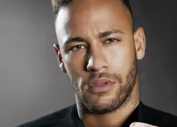 Neymar chama namorado da mãe de “viadinho”: ouça áudio exclusivo