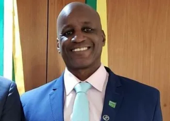 Defensoria pede ao STJ saída urgente de Sérgio Camargo do comando da Fundação Palmares