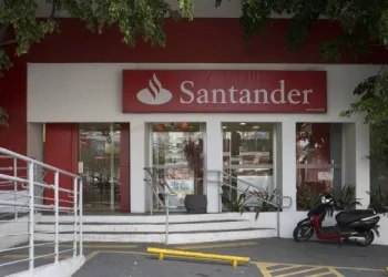 Santander abre 1.500 vagas e oferece cursos de capacitação