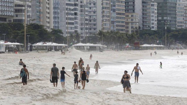 Crivella decide neste domingo se flexibiliza o isolamento na cidade do Rio