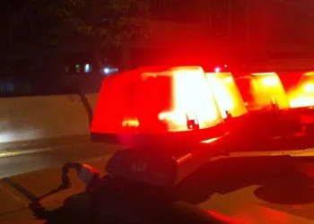 Polícia prende mãe e padrasto suspeitos de estuprar menina há pelo menos quatro anos