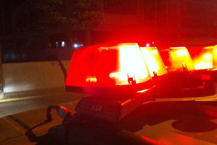 Polícia prende mãe e padrasto suspeitos de estuprar menina há pelo menos quatro anos