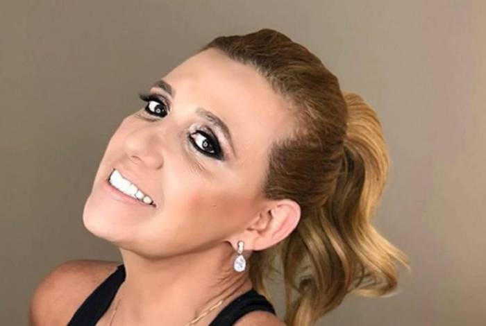 Vaquinha para ajudar Rita Cadilac só arrecada R$ 275 e está longe de bater a meta desejada