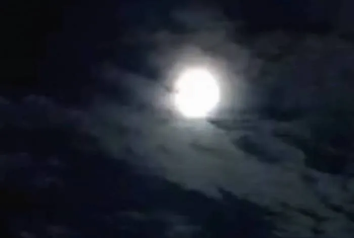 Objeto brilhante surge no céu e assusta moradores de dois estados brasileiros; vídeo