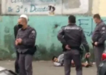 Homem que tentou fugir com a cabeça de uma pessoa, é baleado pela PM e acaba vindo a óbito