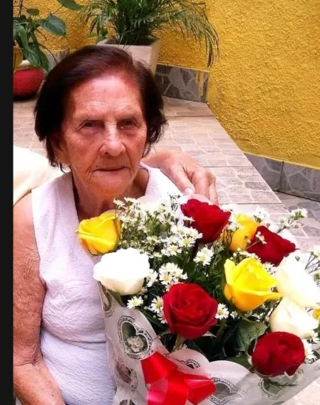 Idosa de 92 anos morre com Covid-19 dias depois de receber homenagem em hospital do Rio por ter se curado